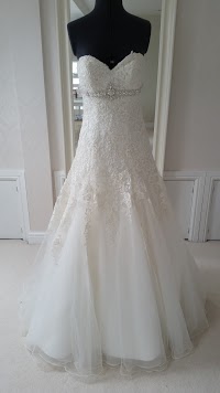 Dream Second Hand Wedding Dress Agency 1069462 Image 8